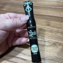 Charger l'image dans la galerie, lash princess false lash mascara